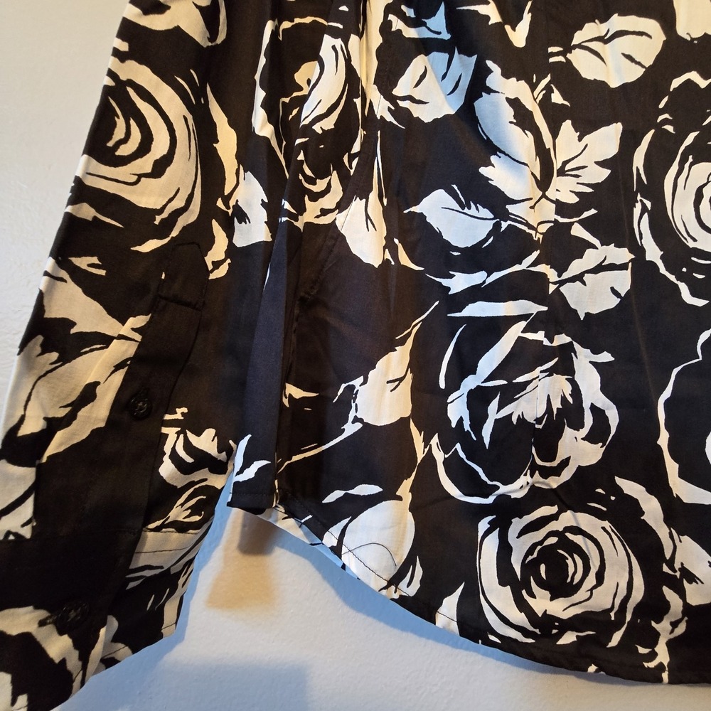 Lauren Ralph Lauren NWT Floral Top Women's MED Black Cotton Office Preppy Button - Picture 13 of 13